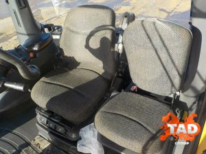 2274880749 gusenichnyj traktor cat