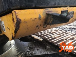 2310039084 gusenichnyj ekskavator jcb