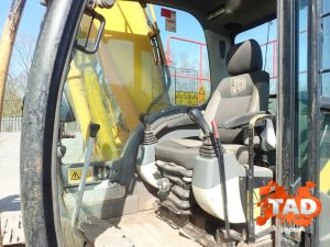 2377142150 gusenichnyj ekskavator jcb