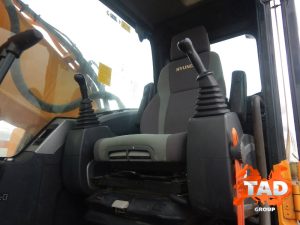 2414940461 gusenichnyj ekskavator hyundai