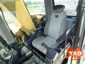 2415139446 gusechnij ekskavator caterpillar