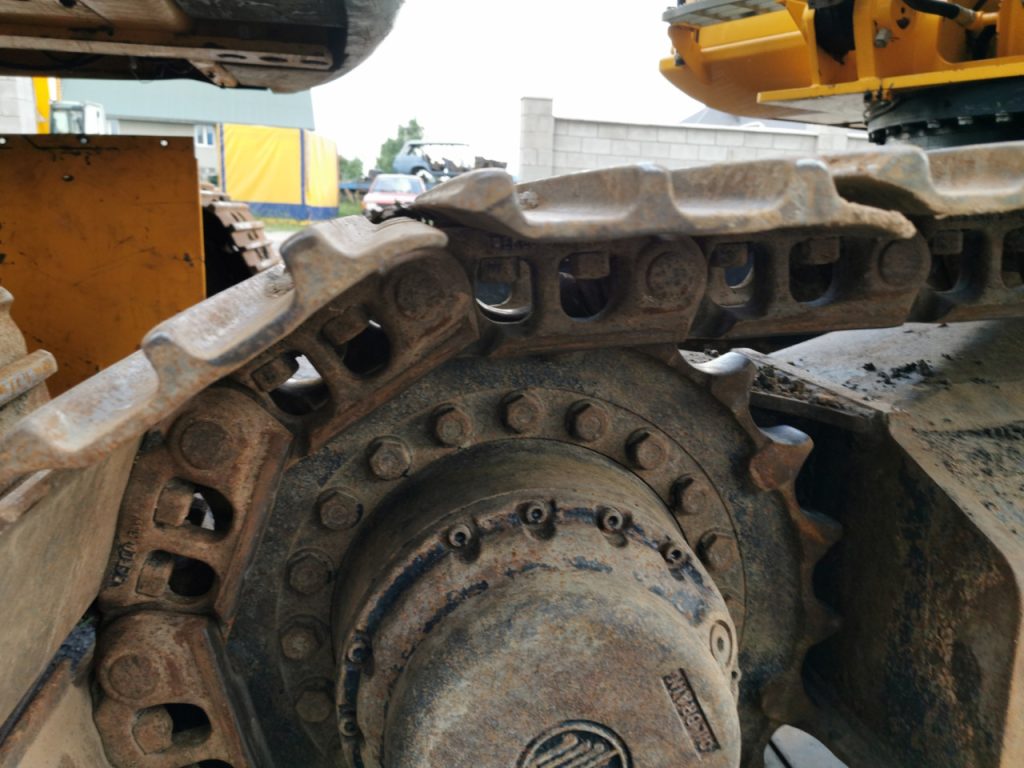 2452097914 gusenichnyj ekskavator jcb