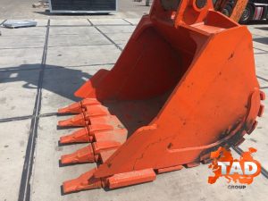 2466718149 gusenichnyj ekskavator hitachi