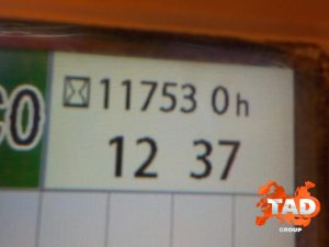 2491302436 gusenichnyj ekskavator hitachi