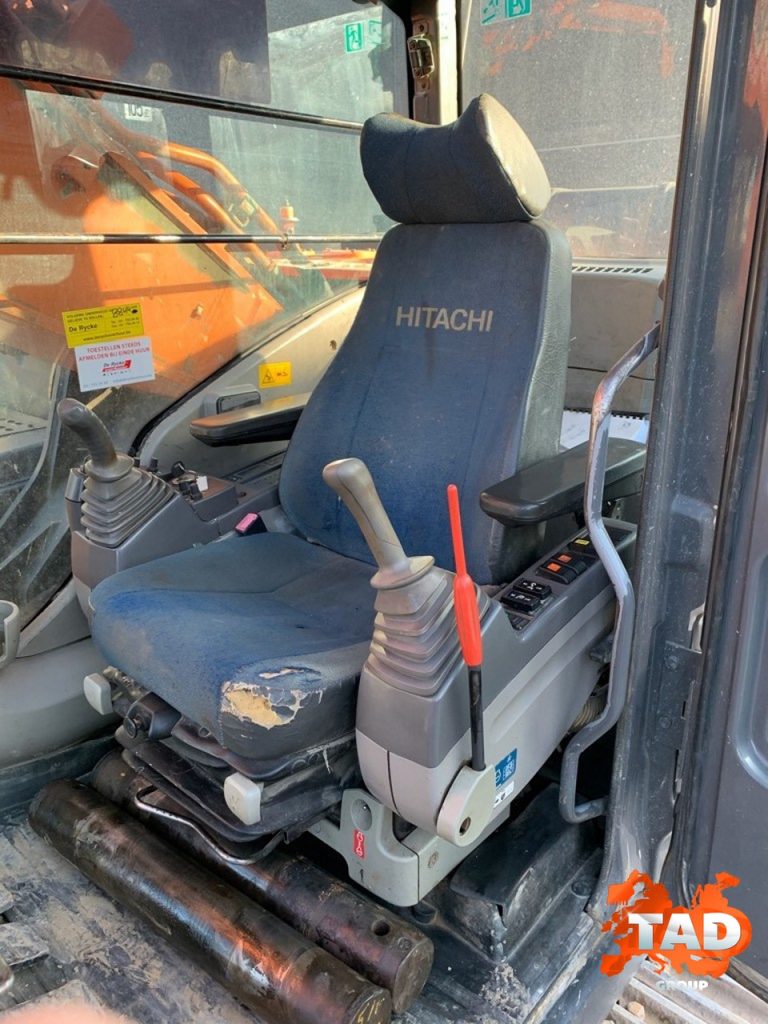 2491349118 gusenichnyj ekskavator hitachi