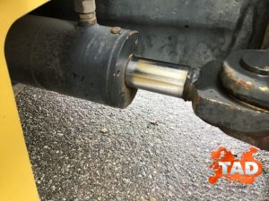 2505896174 dorozhnyj katok bomag