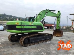 2506135493 gusenichnyj ekskavator jcb