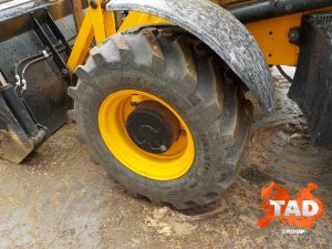 2512907692 ekskavator pogruzchik jcb 3cx