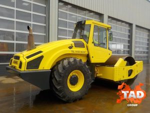 2514356129 gruntovoj katok bomag