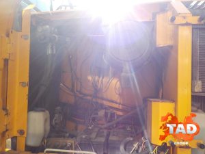 2535876326 gusenichnyj ekskavator jcb