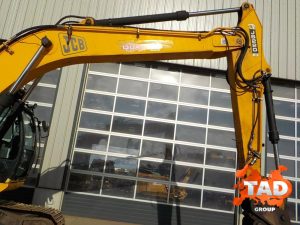 2535876475 gusenichnyj ekskavator jcb