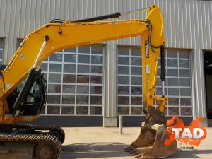 2574492425 gusenichnyj ekskavator jcb
