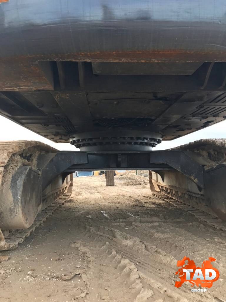 2621902434 gusenichnyj ekskavator volvo
