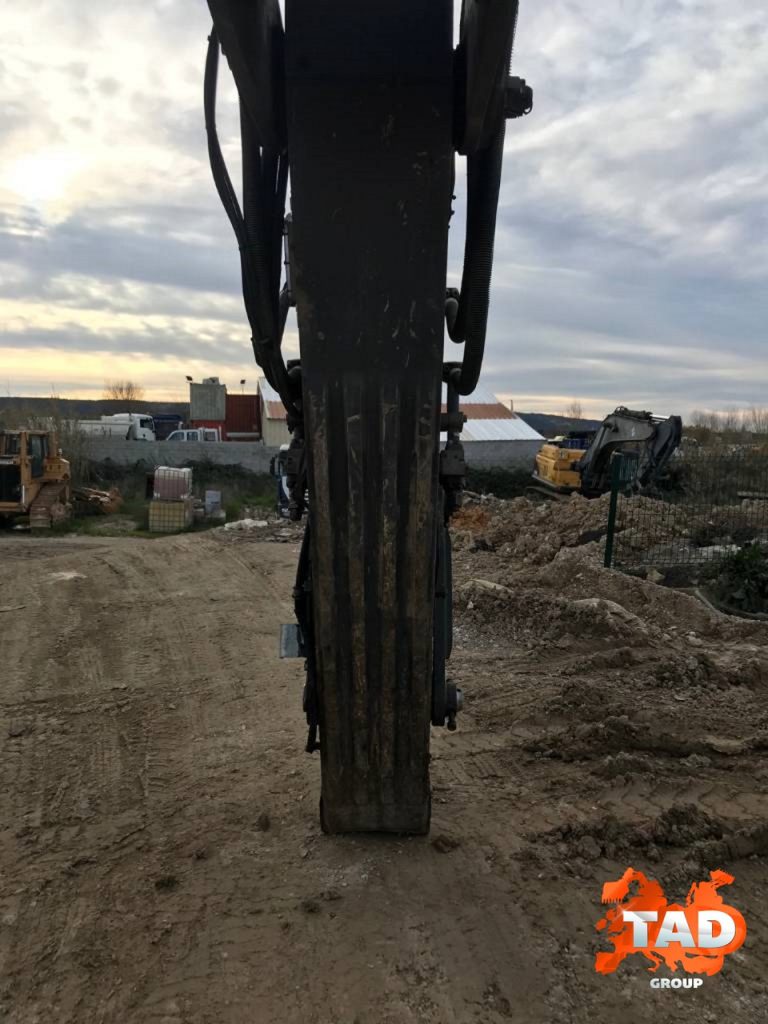 2621902443 gusenichnyj ekskavator volvo