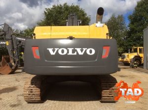2633659946 gusenichnyj ekskavator volvo
