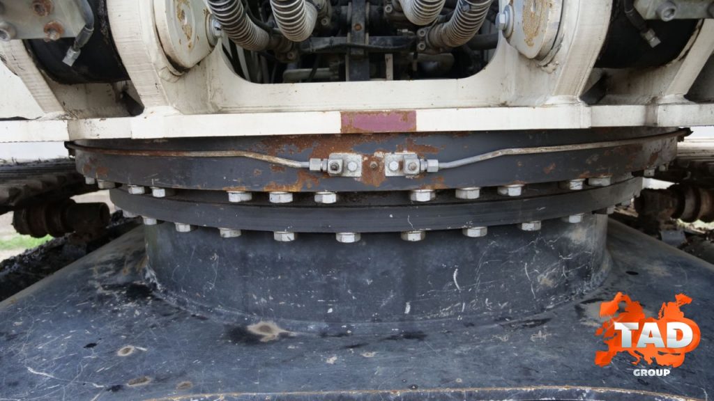 2692889864 gusenichnyj ekskavator hidromek