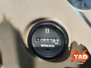 2737835642 kolesnyj ekskavator volvo