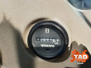 2737835642 kolesnyj ekskavator volvo