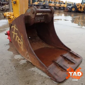 2855177281 kolisnij ekskavator hitachi 1