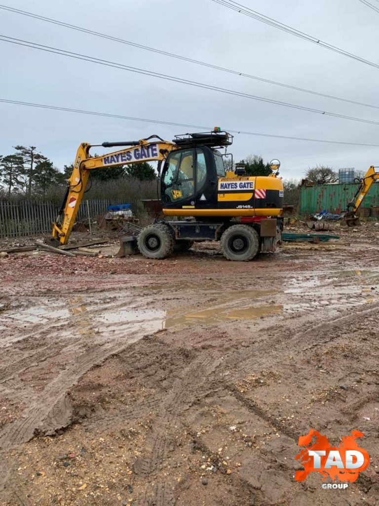 2961479337 kolesnij ekskavator jcb