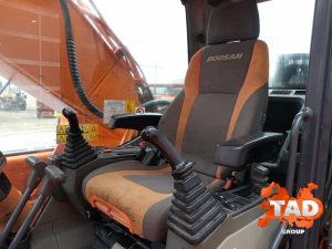 2961723944 gusechnij ekskavator doosan