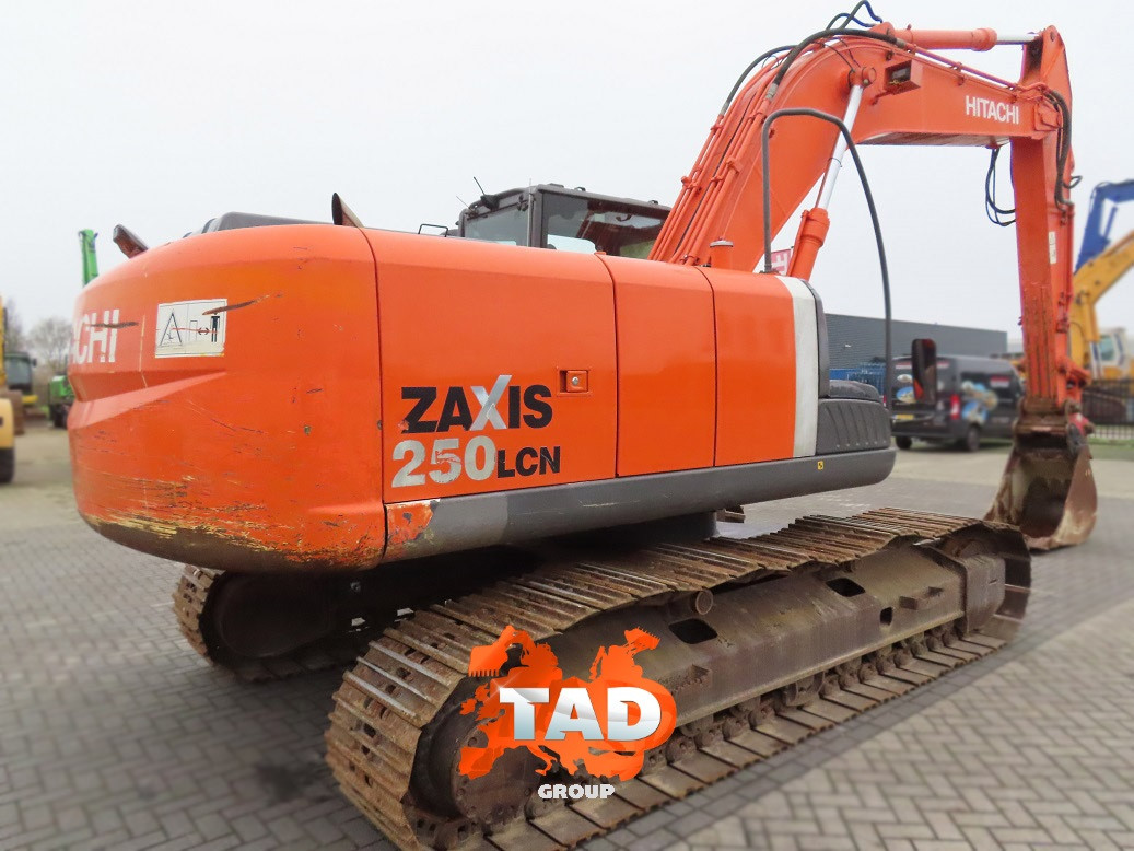 Hitachi ZX250LCN-3 (2010) Crawler Excavator