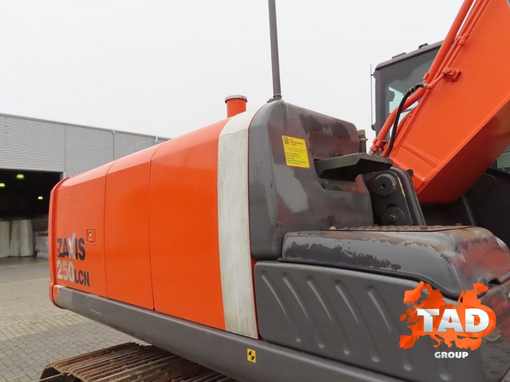 2983711615 gusechnij ekskavator hitachi
