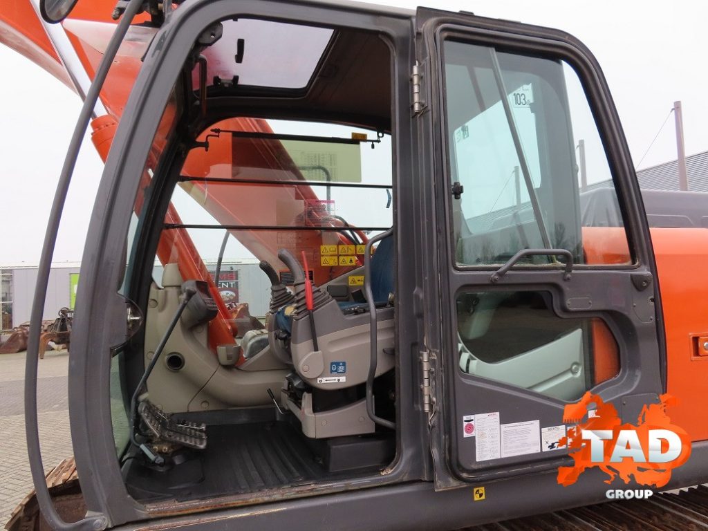 2983711651 gusechnij ekskavator hitachi