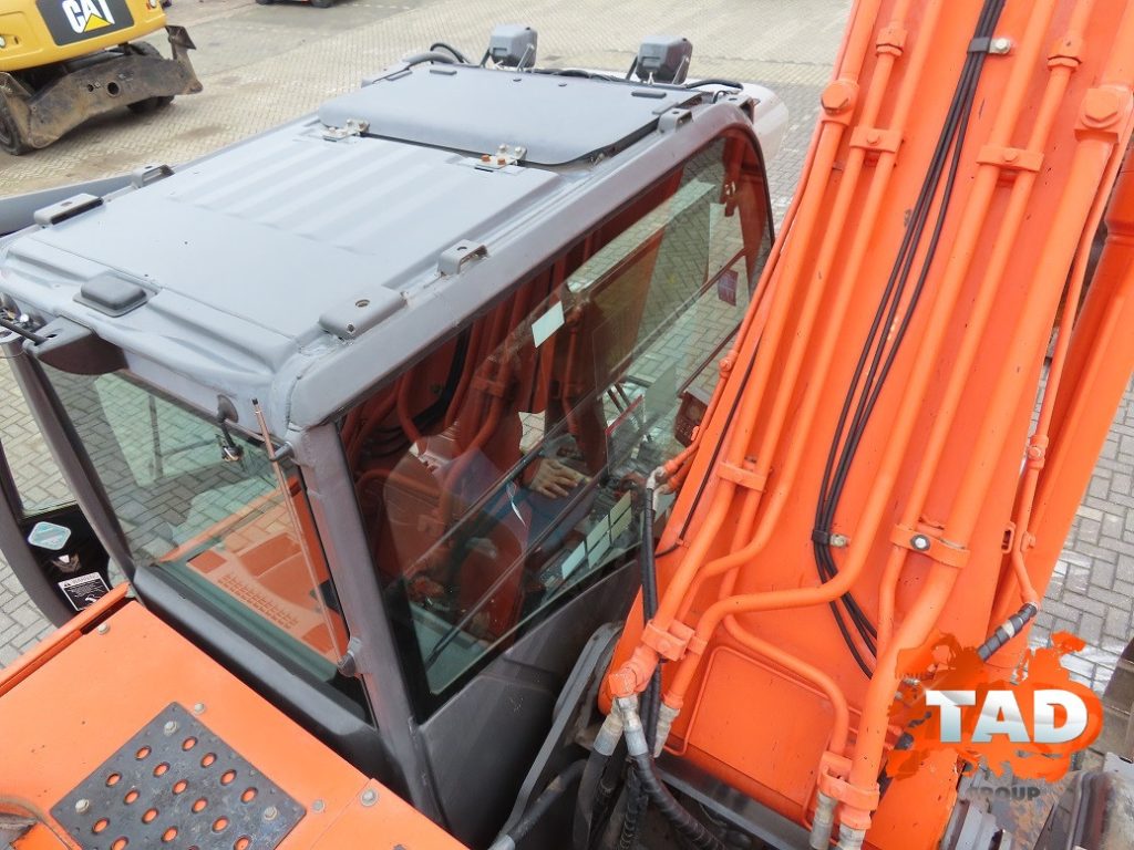 2983711660 gusechnij ekskavator hitachi