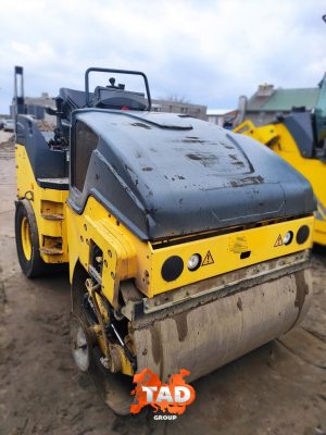 3030447725 dorozhnij katok bomag