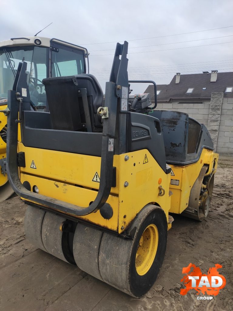 3030447731 dorozhnij katok bomag