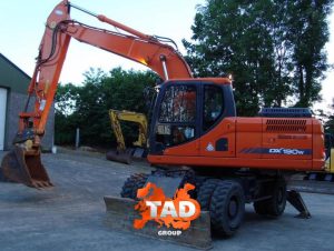 3246843501 kolisnij ekskavator doosan