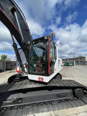 3895069178 gusenichnij ekskavator hidromek