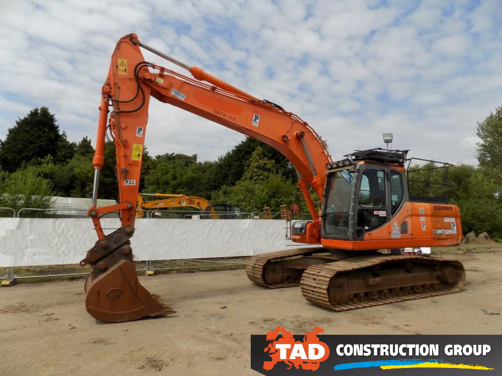 Гусеничний екскаватор Doosan DX225LC (2013)