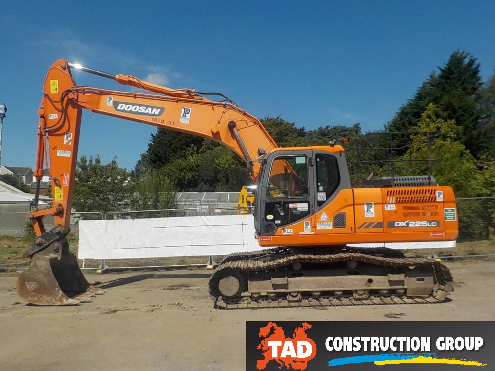 Гусеничный экскаватор Doosan DX225LC-3 (2016 г)
