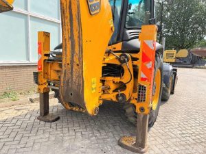 4841365756 ekskavator navantazhuvach jcb 3
