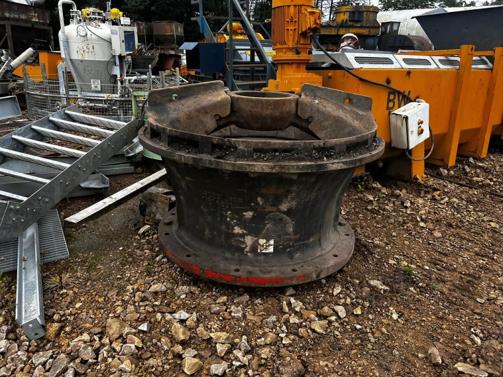 4841594000 konusna drobarka sandvik
