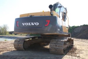 4841693102 gusenichnij ekskavator volvo