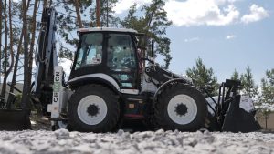 6133904686 ekskavator navantazhuvach hmk 102s