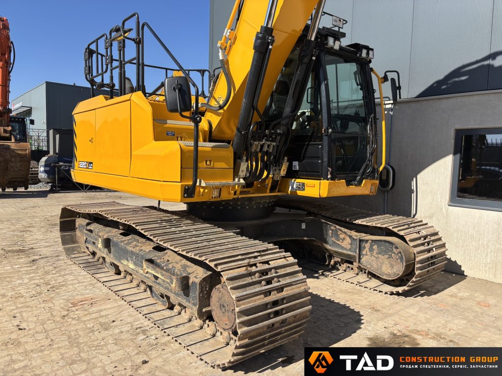 10 jcb 220x (1)