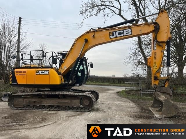 Гусеничний екскаватор JCB JS220 LC