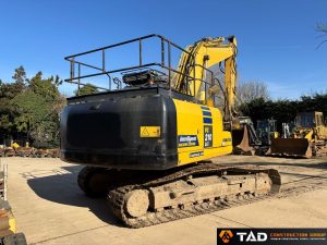 67c5703f5df3ff388635fb04 Komatsu PC210LC (453596 16) 6