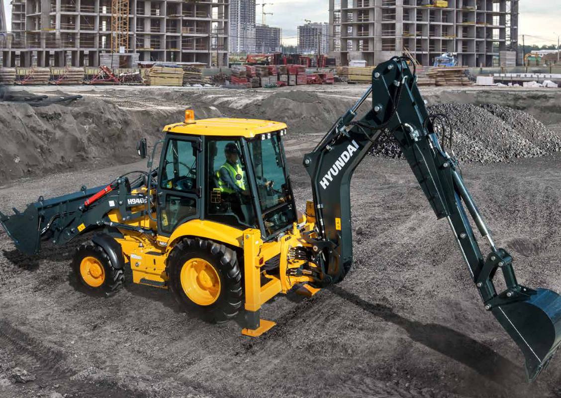 Backhoe Loaders: How to Choose the Right One for the Long Term? img