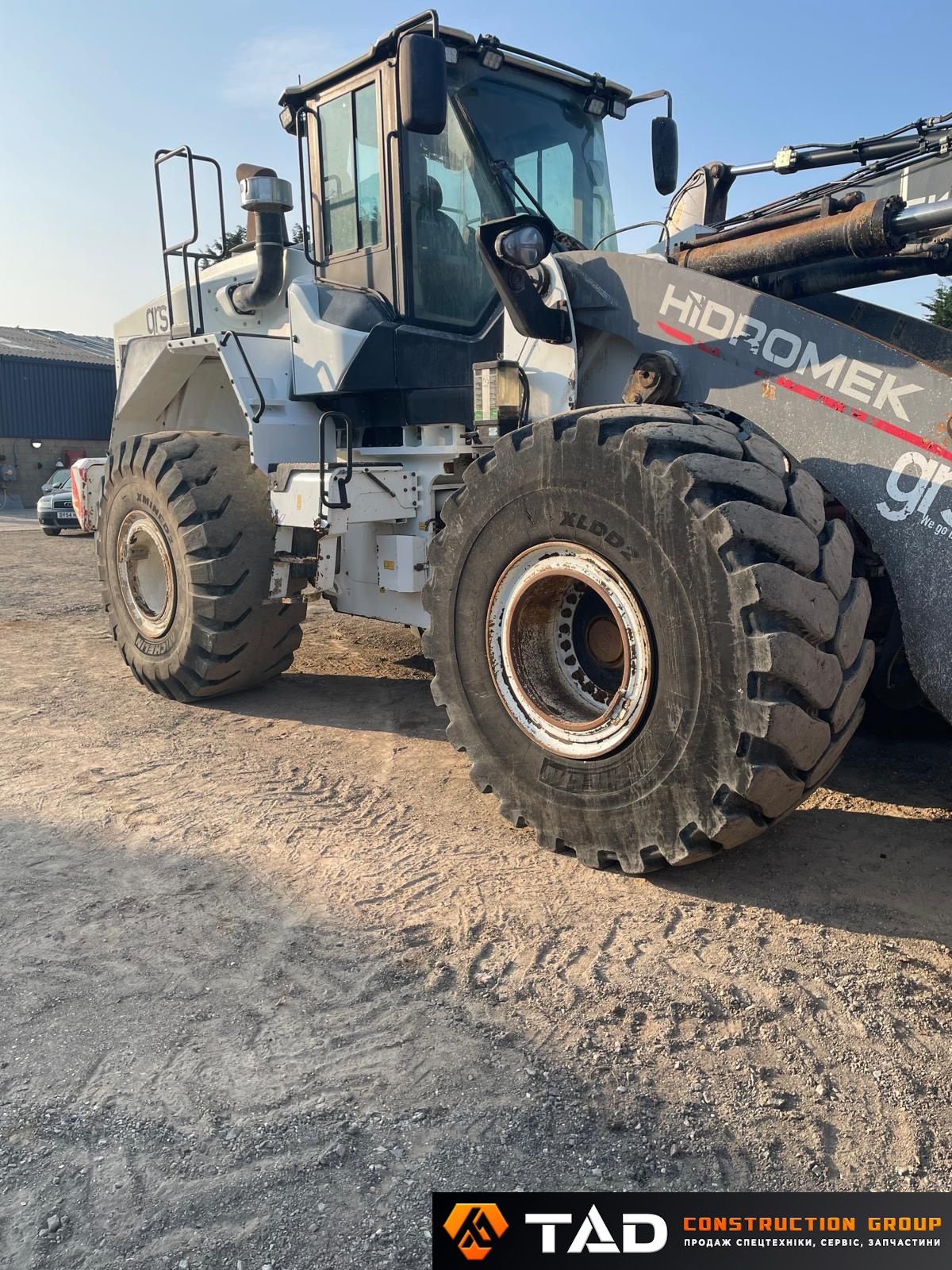 Фронтальный погрузчик HIDROMEK HMK 640 WL