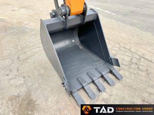 l 4290 12 Develon DX60E 5